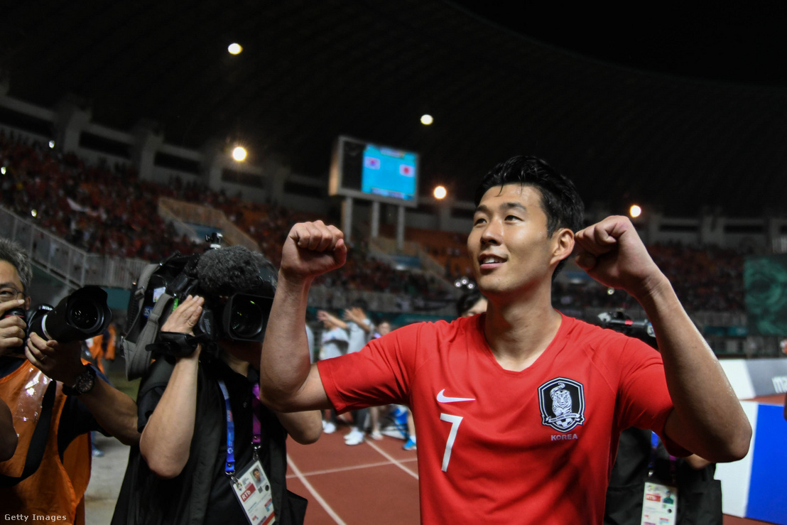 Szon Hung Min az Ázsiai Játékok megnyerése után 2018. szeptember 1-jén Indonéziában.