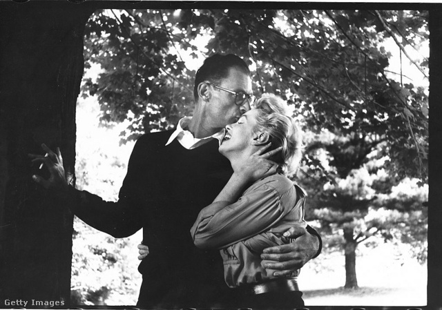 Miller és Monroe ritka, boldog pillanatainak egyike