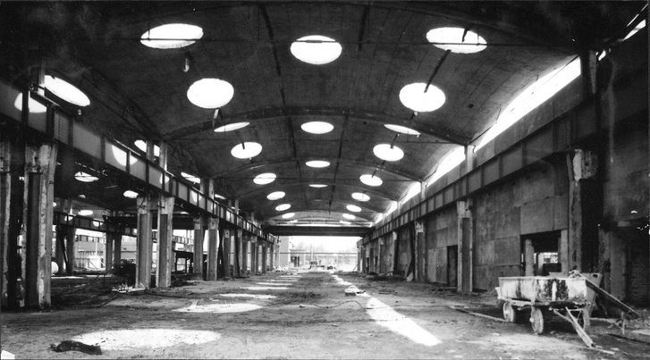 A Csepel Vas- és Fémművek Szerszámgépgyárának célgépcsarnoka. (Pál Balázs, Reisch Róbert, 1964-1967.)