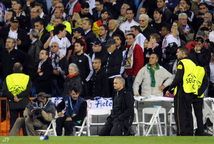 Jose Mourinho a Real Madrid-Bayern München mérkőzésen 2012. április 25-én a Benabeu Stadionban