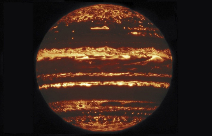 A Jupiter infravörös tartományban