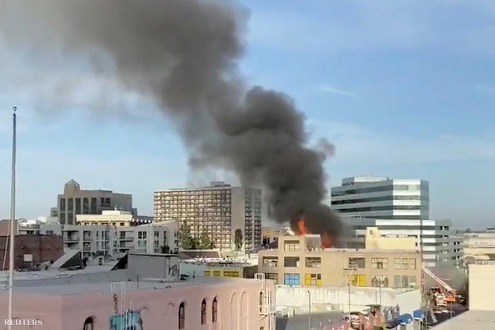 Tűz Los Angeles belvárosában 2020. május 16-án
