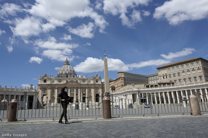 A vatikáni Szent Péter tér 2020. május 3-án