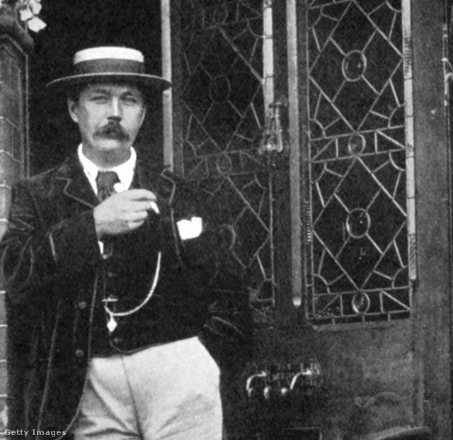 Sir Arthur Conan Doyle orvos, író és spiritiszta