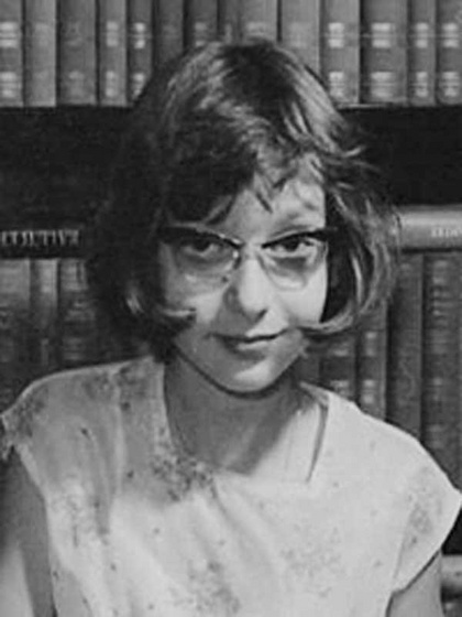 Melyik színésznőnk gyerekkori fotója ez?