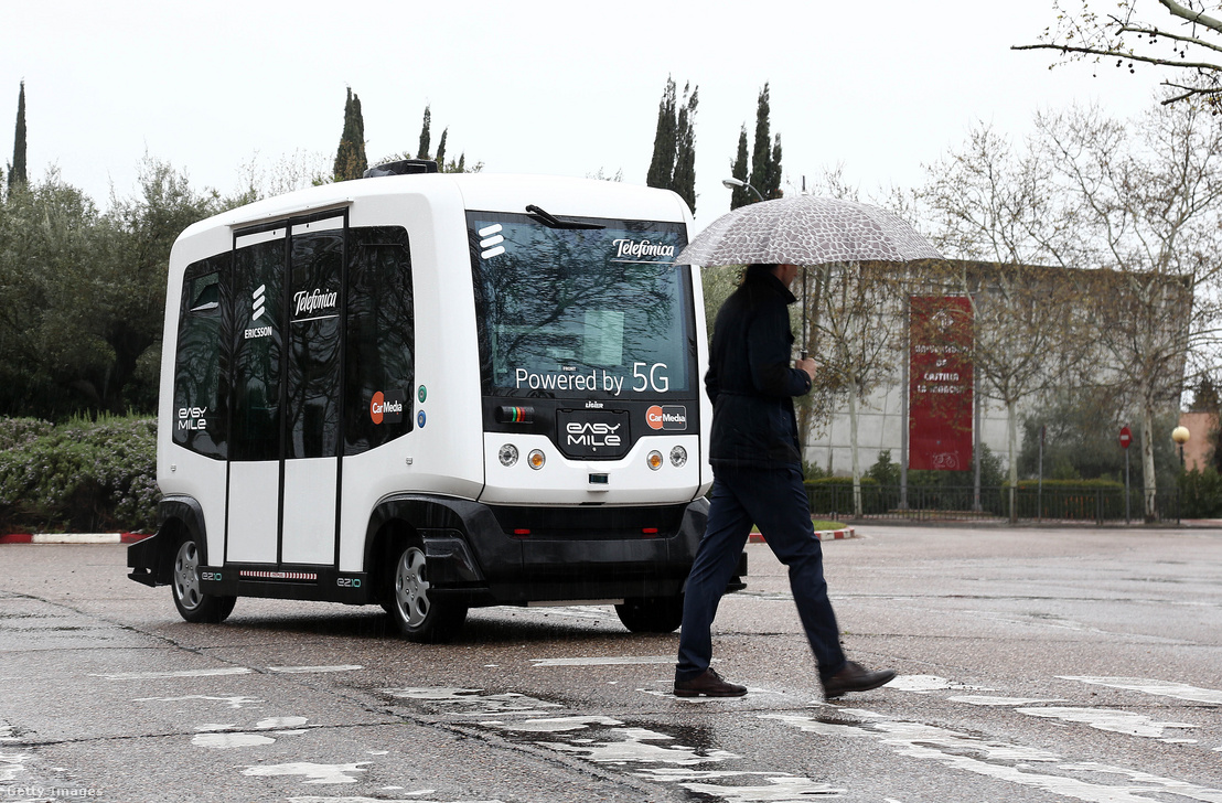 Az Ericssonnal együttműködésében fejlesztett 5G hálózaton alapuló önvezető autót tesztelnek Spanyolországban 2018-ban.