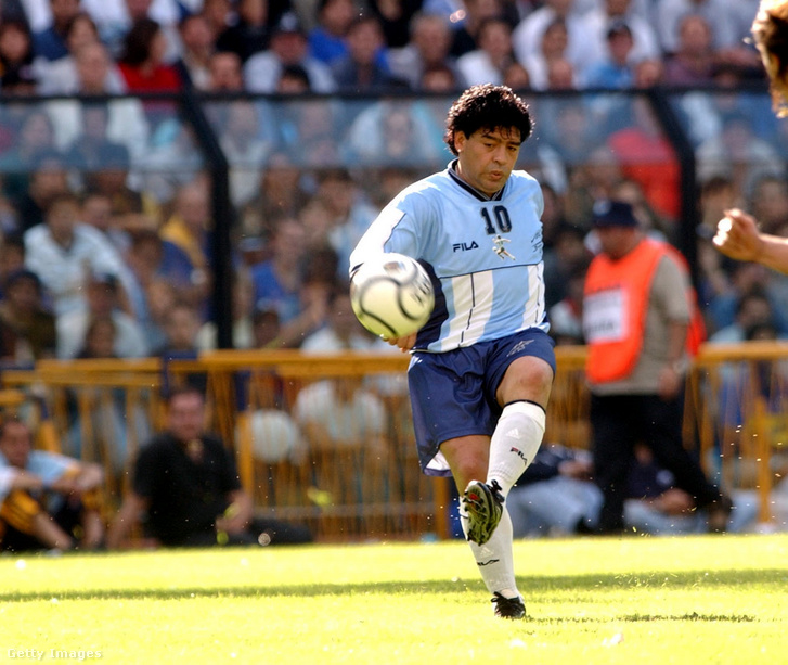 Maradona búcsúmeccs 2001. november 10-én a Buenos Aires-i La Bombonera-steadionban