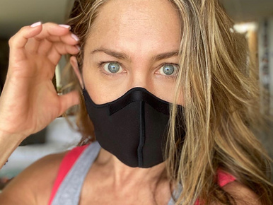Retusálta magát Jennifer Aniston ehhez a poszthoz?