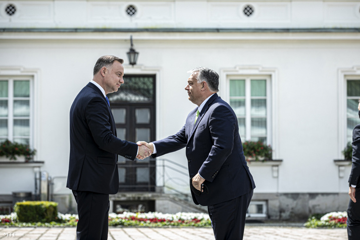 Andrzej Duda lengyel elnök fogadja Orbán Viktor miniszterelnököt