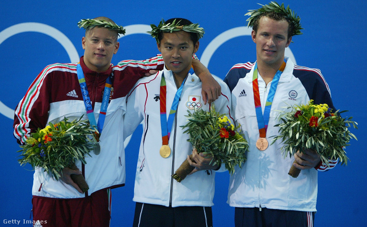 2004-ben a dobogón Gyurta, Kitidzsima és a bronzérmes amerikai, Brendan Hansen