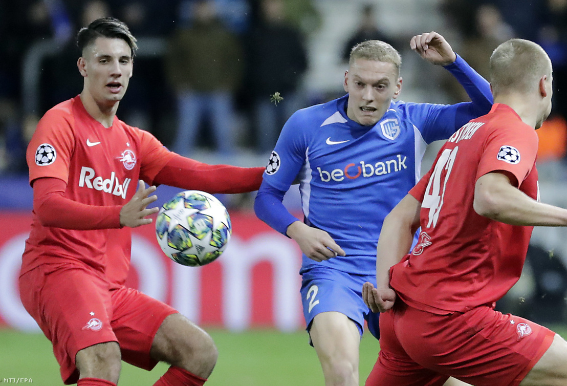 Szoboszlai Dominik a Salzburg (b) és Casper De Norre a Genk játékosa a labdarúgó Bajnokok Ligája csoportkörében az E csoport ötödik fordulójában játszott mérkõzésen Genkben 2019. november 27-én.