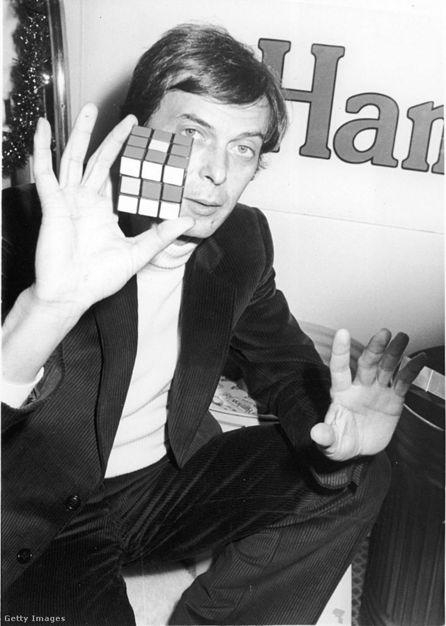 Rubik Ernő a találmányával 1981-ben