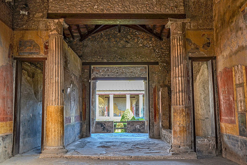 1024px-The tablinum of the House of Menander (Regio I), Pompeii