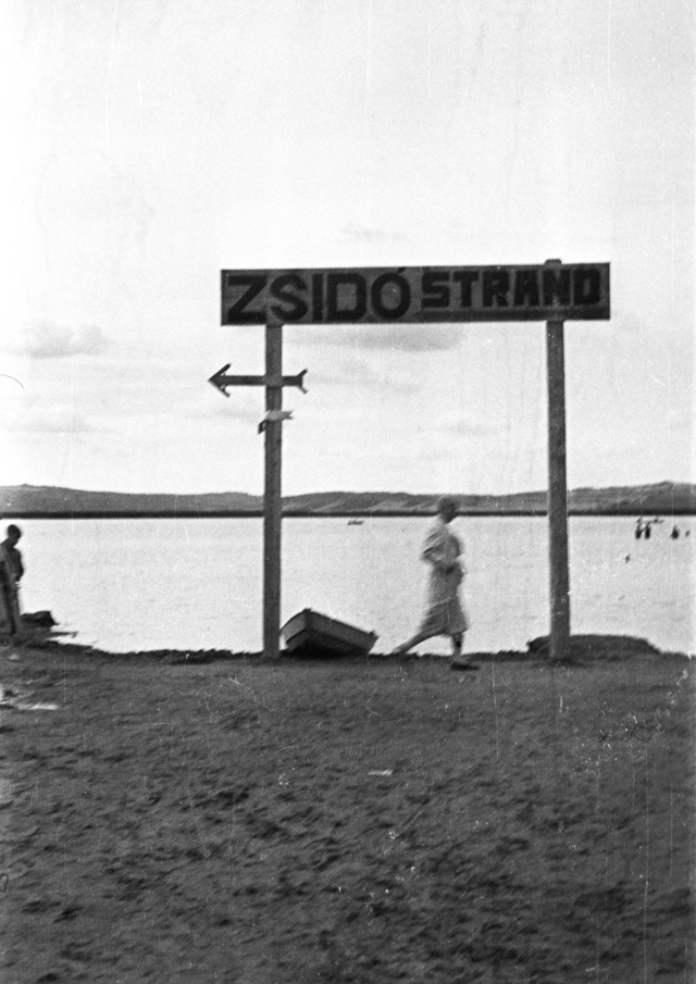 Az agárdi strand 1944-ben