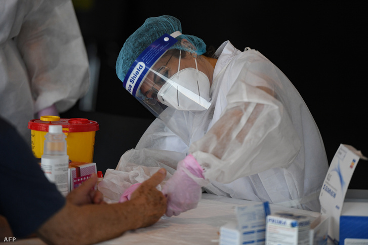 Koronavírus tesztet végeznek Bukarestben