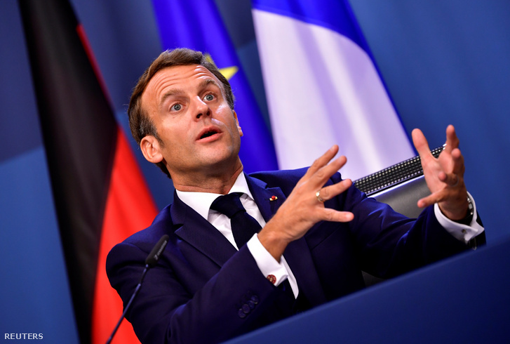 Emmanuel Macron az Európai Unió brüsszeli csúcstalálkozójának utolsó napján, 2020. július 21-én