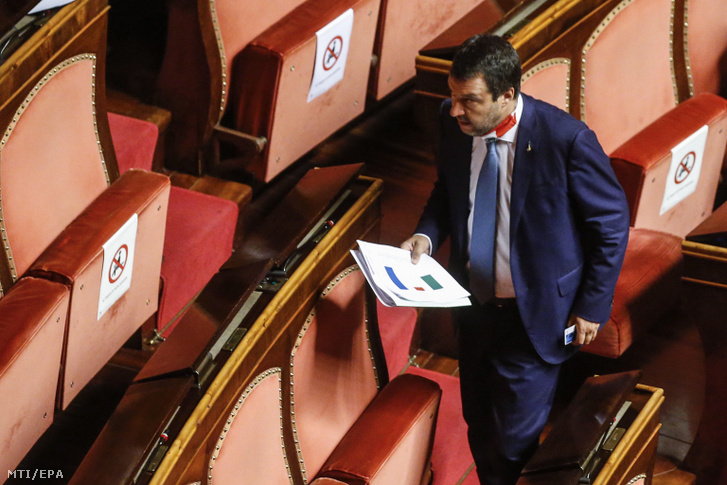 Matteo Salvini, az ellenzéki olasz Liga párt elnöke a szenátus római üléstermében 2020. július 30-án
