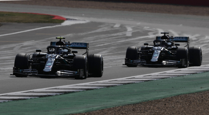 Valtteri Bottas és Lewis Hamilton a 70. évforduló Nagydíján