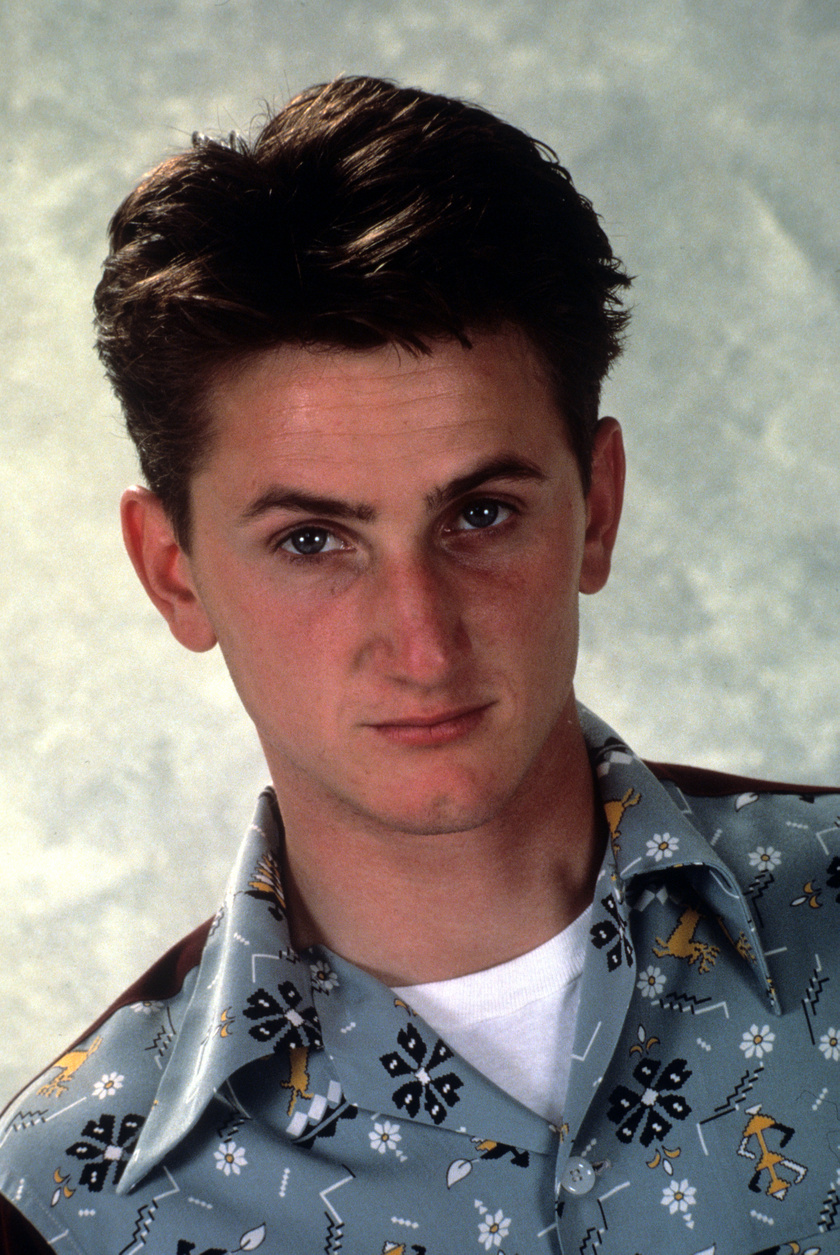 Sean Penn mindössze 24 éves volt itt. A Versenyfutás a holddal című mozihoz készítették róla ezt a portrét.