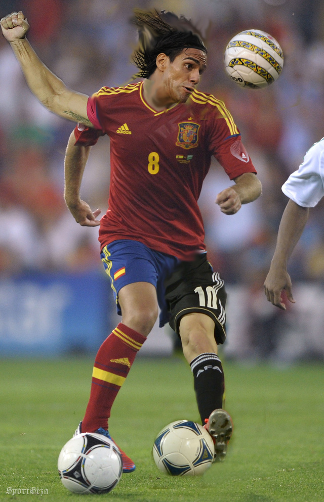 Az ideális focista: Xavi testén Falcao feje, Puyol karja és Messi balja