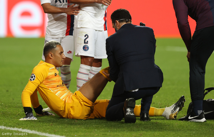 Keylor Navas, miután megsérült az Atalanta elleni mérkőzésen