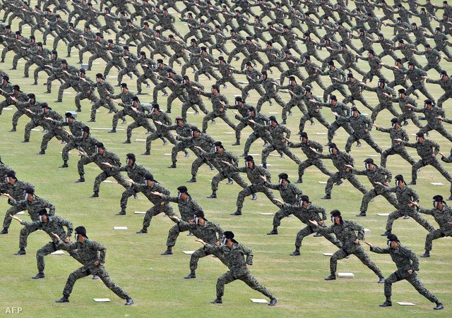 Dél-koreai harcászati bemutató
