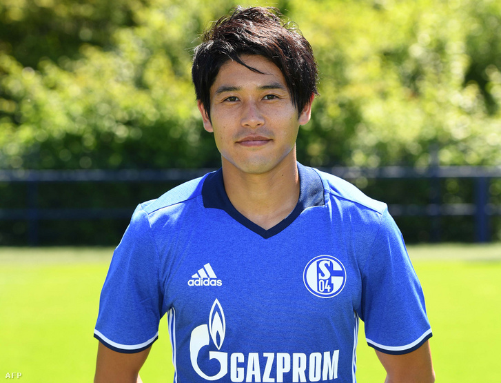 Ucsida Acuto egy 2014-ben készült képen a Schalke 04 játékosaként