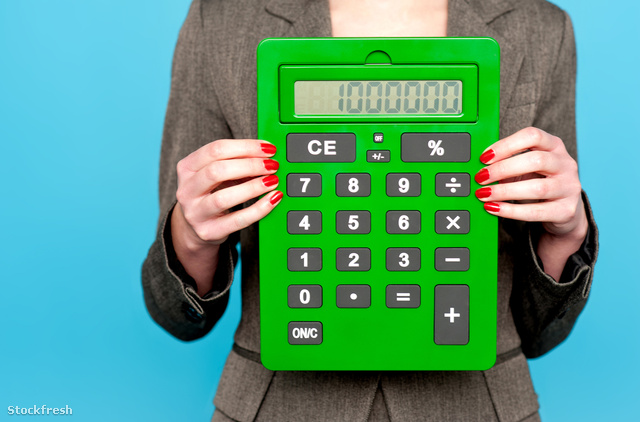 stockfresh 1974910 hands-of-a-businesswoman-showing-calculator s