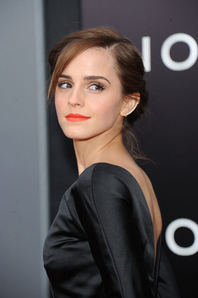 Emma WatsonTalán kevesen emlékeznek már, de a Harry Potter hetedik részében volt egy jelenet, amikor Daniel Radcliffe és Emma Watson összegabalyodtak néhány másodpercre