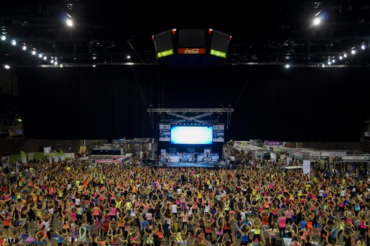 Így nézett ki a 2015-ös FitBalance Aréna tömegsport-rendezvény a Papp László Budapest Sportarénában