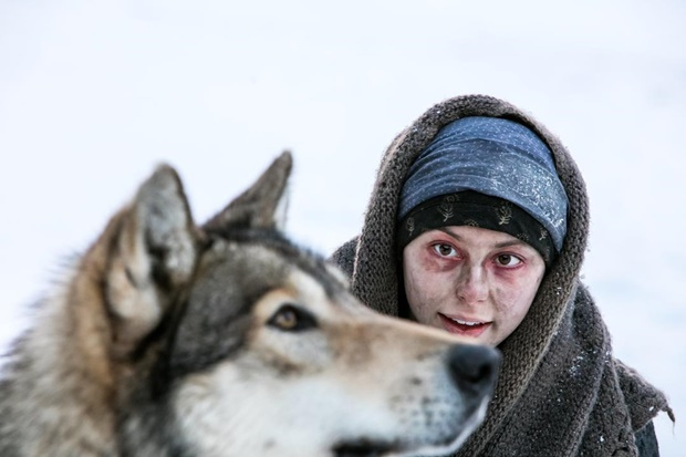 Döbrösi Laura az Örök tél című filmben igazi farkassal forgatott