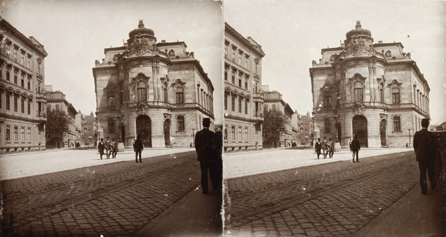A Wenckheim-palota 1894-ben, amikor a térnek még nem volt neve, és a palota sem volt még könyvtár