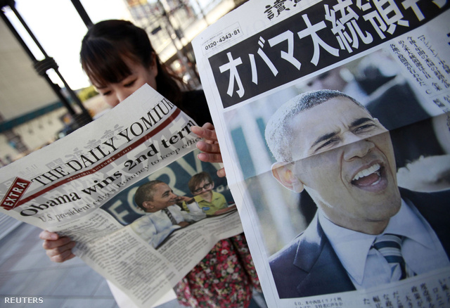 Obama győzelmének híre egy japán napilap címlapján