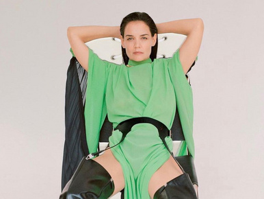 Katie Holmes eddig nem látott, szexis oldalát mutatja a Vogue címlapján