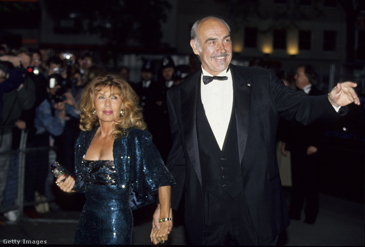 Sean Connery és Micheline Roquebrune Londonban 1990 körül