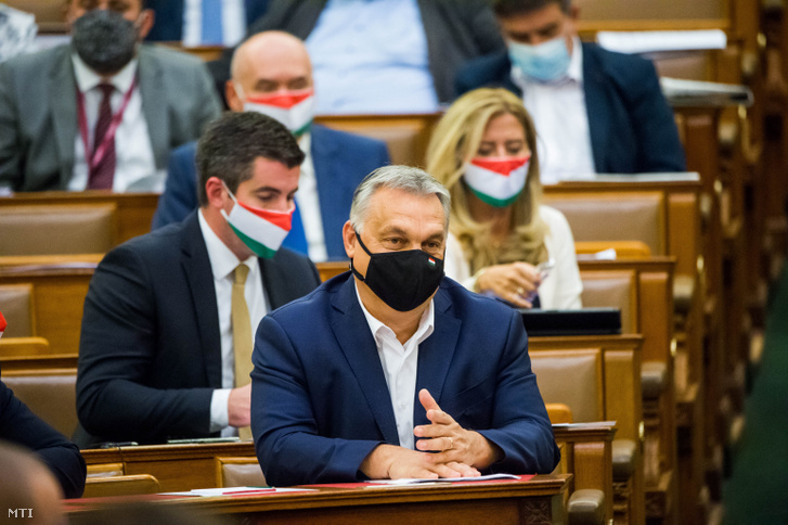 Orbán Viktor miniszterelnök az Országgyűlés rendkívüli ülésén 2020. november 10-én