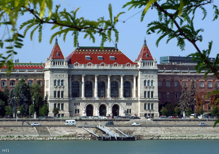 A Budapesti Műszaki és Gazdaságtudományi Egyetem főépülete