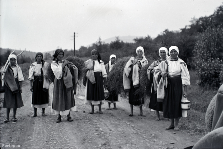 Rutén asszonyok Alsóverecke környékén 1939-ben