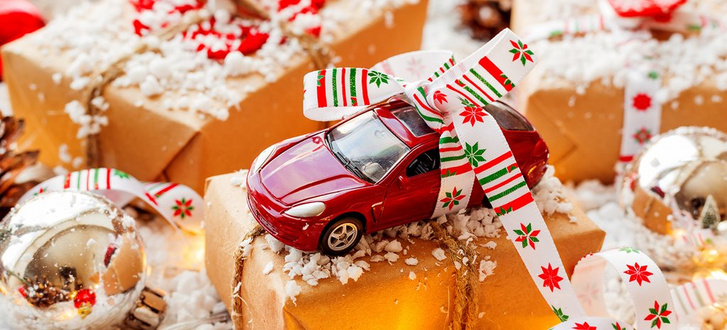 car-christmas-presents-gift (1)