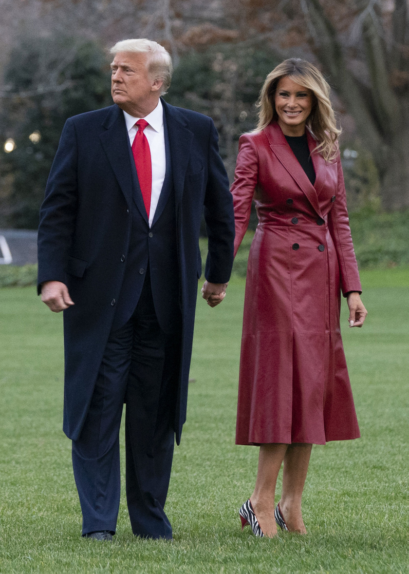 Melania Trump nagyon elegánsan festett férje oldalán a hétvégén.
