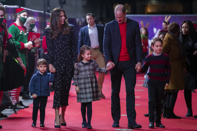 Péntek este Vilmos herceg és családja a London Palladium Színházba volt hivatalos.