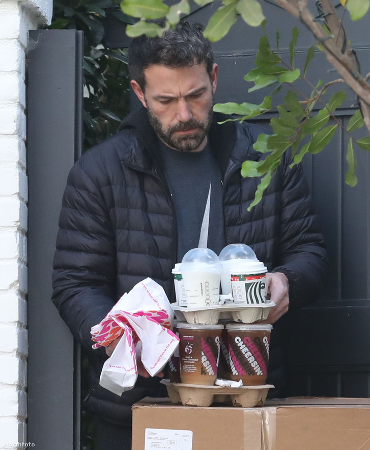 tk3s x17 ben affleck coffee 121320 01