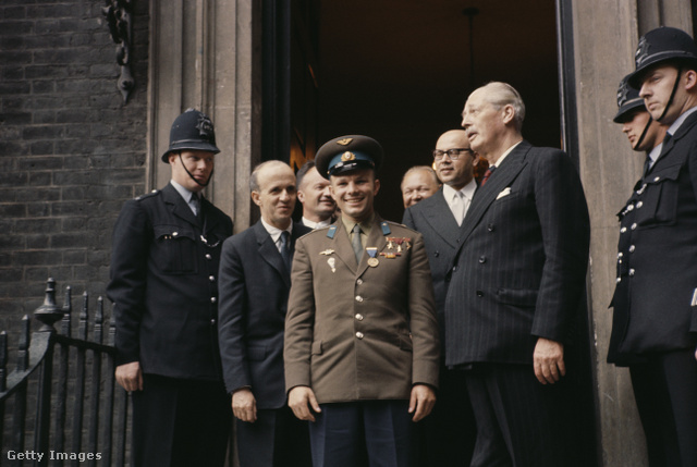 Gagarin Londonban Harold Macmillan brit miniszterelnökkel.
