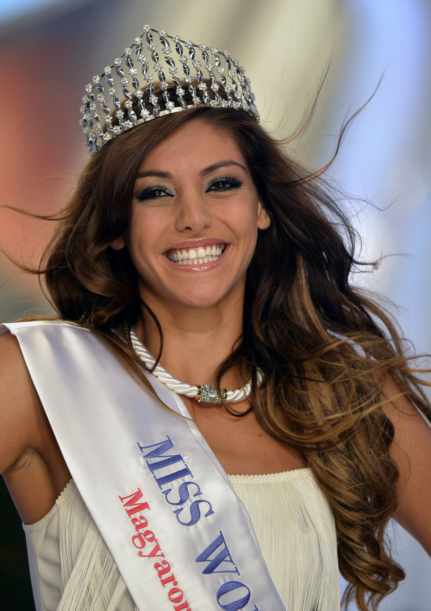 Kulcsár Edina 2014-ben a Magyarország Szépe - Miss World Hungary gálaesten.