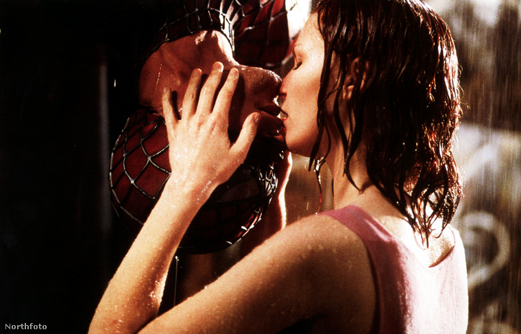 Kirsten Dunstnál maradva Tobey Maguire-t megcsókolnia sem volt annyira felemelő élmény a Pókemberben