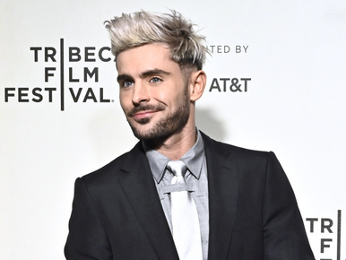 Zac Efron annyira szerelmes, hogy úgy tűnik, vissza sem akar költözni Amerikába