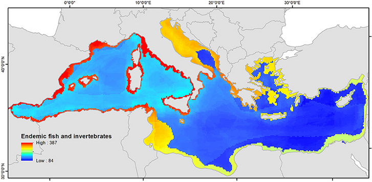 A Földközi-tenger part menti területein a halak és a gerinctelenek gazdagságának idegen és őshonos aránya 2014-ben