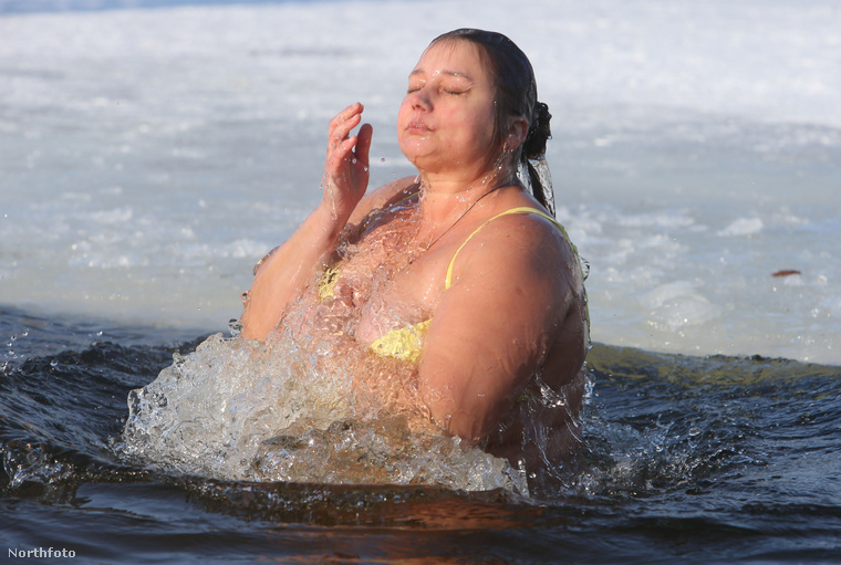 Végezetül megmutatjuk, a nők mennyire élvezték a hideg vizet