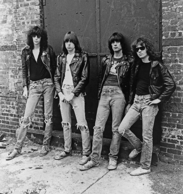 „Punkpionírok”: Joey, Johnny, Dee Dee és Tommy Ramone 1977-ben.