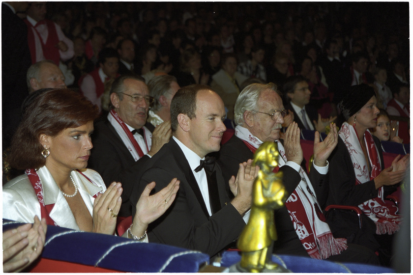Stephanie hercegnő, II. Albert herceg és édesapjuk az 1997-es Monte-carlói Nemzetközi Cirkuszfesztiválon.